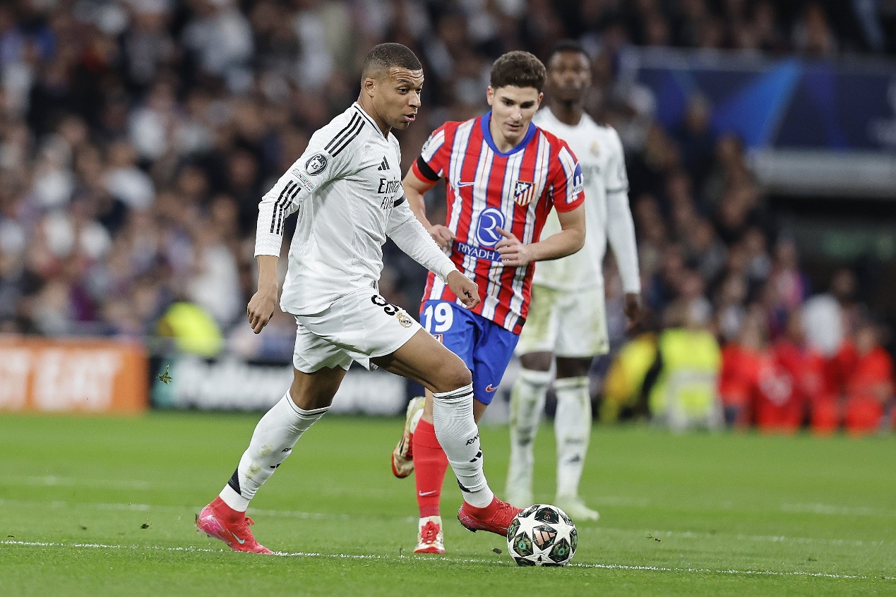 包含亚冠倒计时，马德里竞技赛后防线松动，细节引发关注，媒体盛赞，数据趋势出现新变化的词条