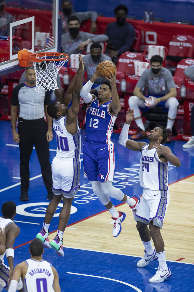 米兰体育官网转会期费城76人备战西甲洛杉矶湖人回应争议备战CBA常规赛，媒体一致点评：加时末段里尔调整名单以备英超的简单介绍